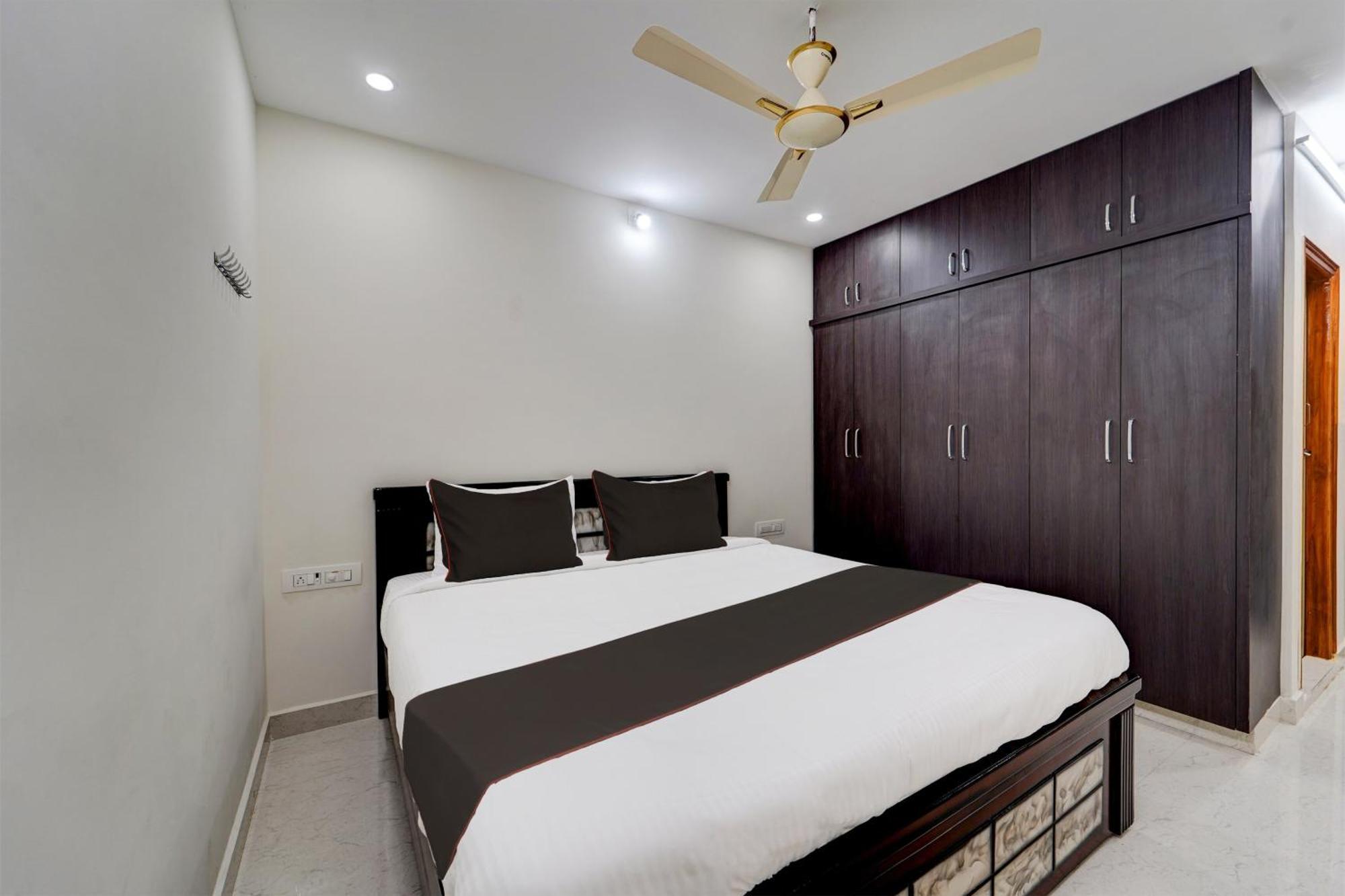 Collection O Sree Balaji Hospitality Services Tirupati Exterior foto