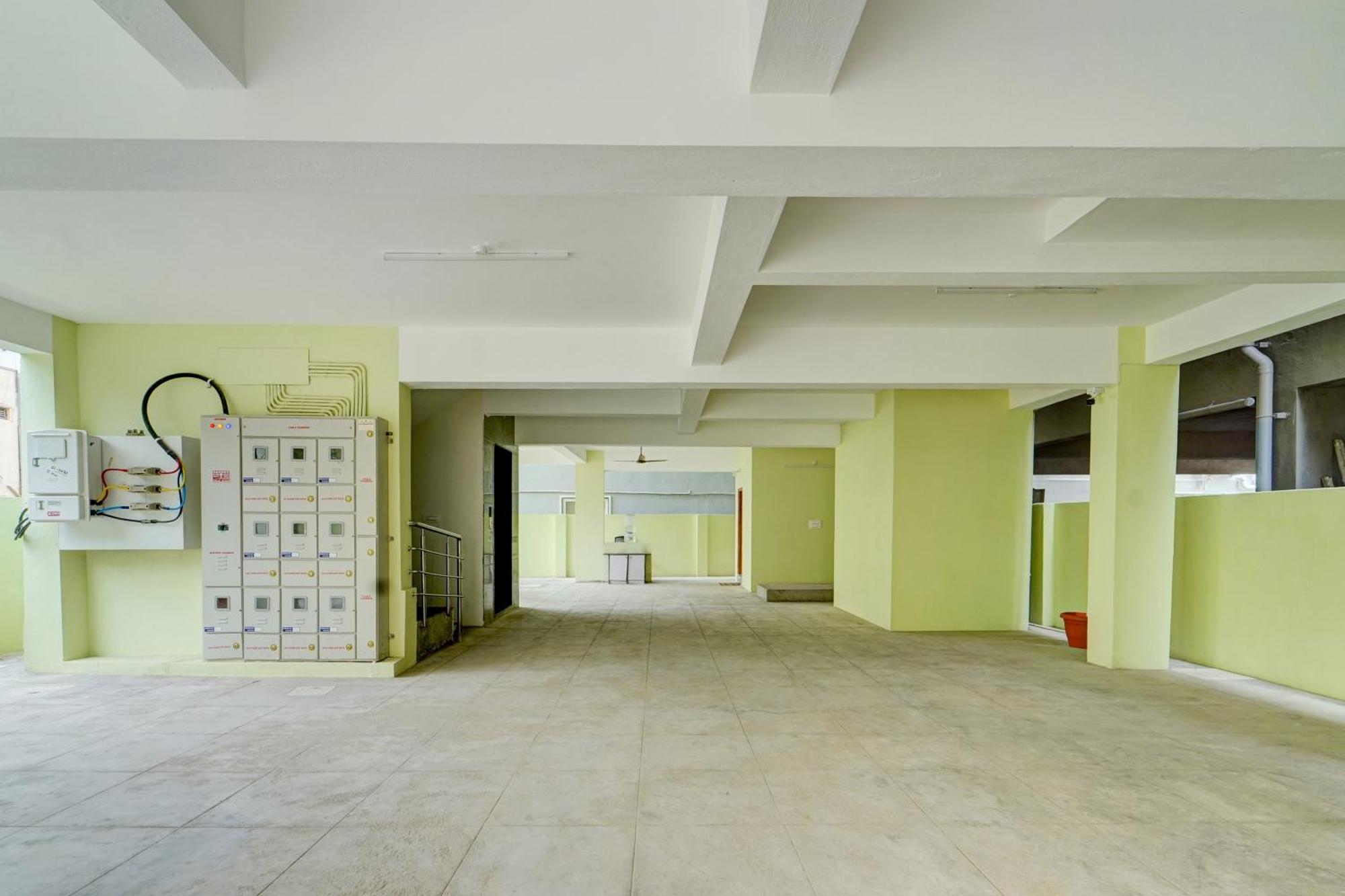 Collection O Sree Balaji Hospitality Services Tirupati Exterior foto