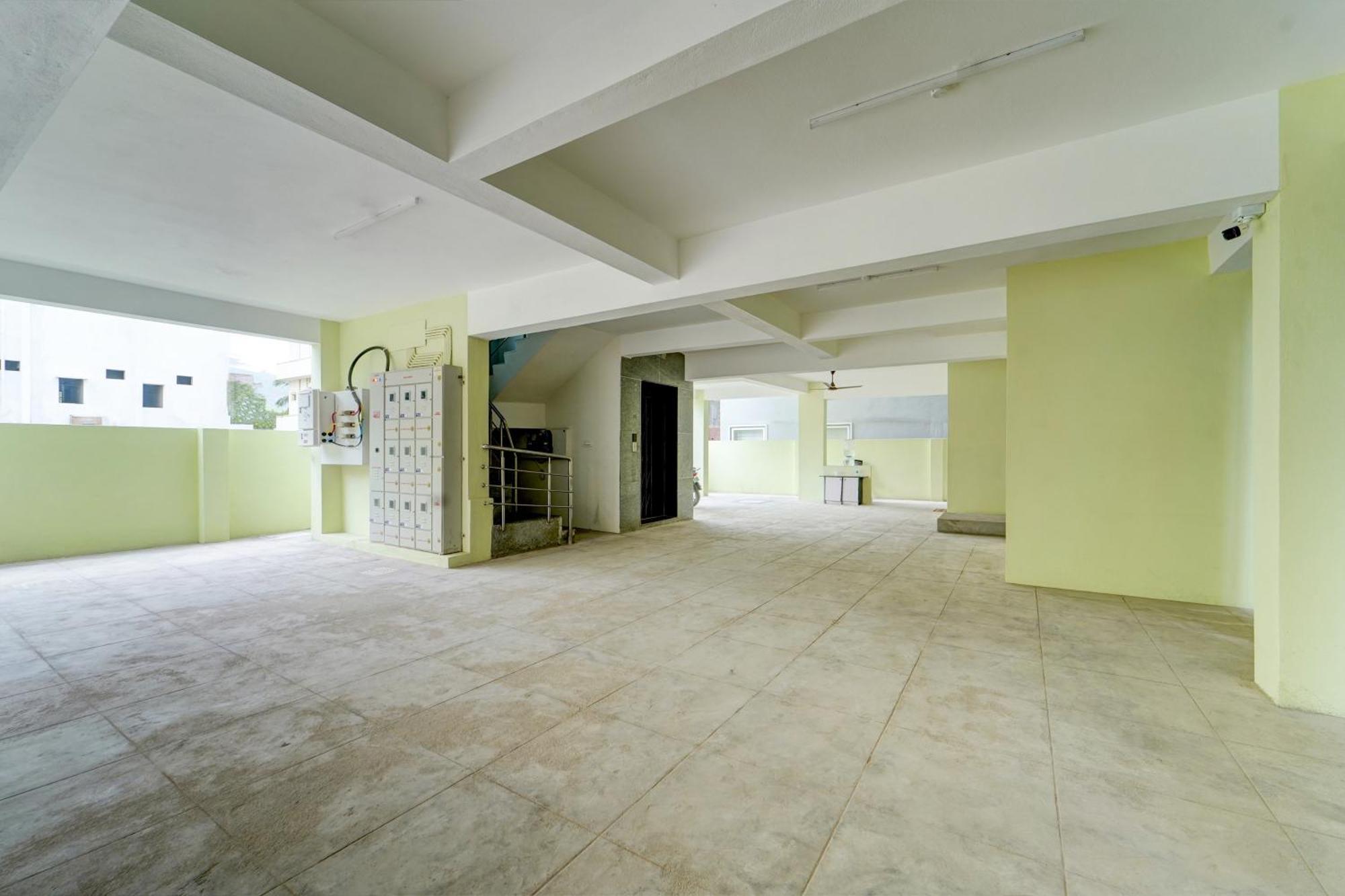 Collection O Sree Balaji Hospitality Services Tirupati Exterior foto